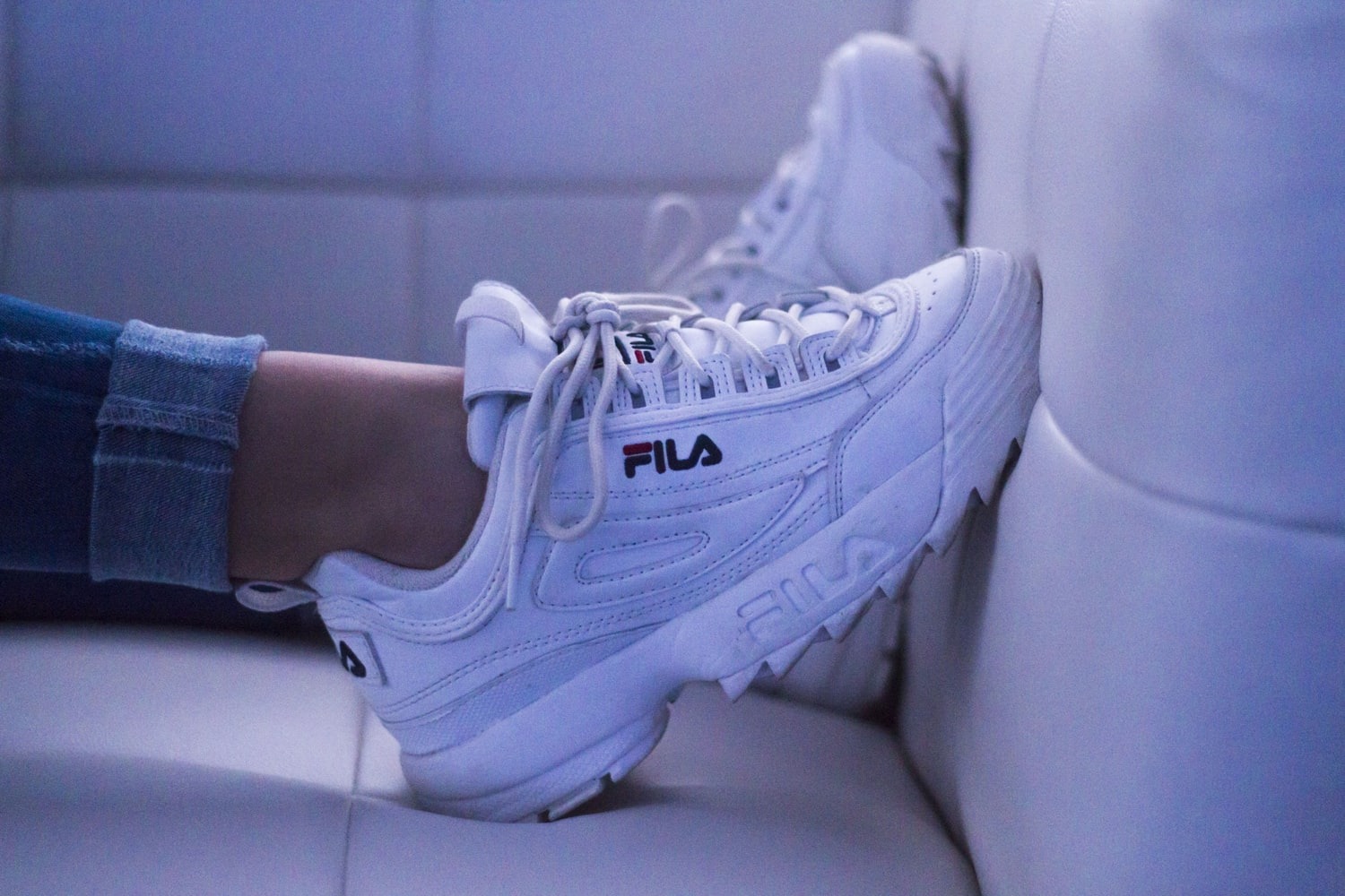Cómo combinar zapatillas chunky