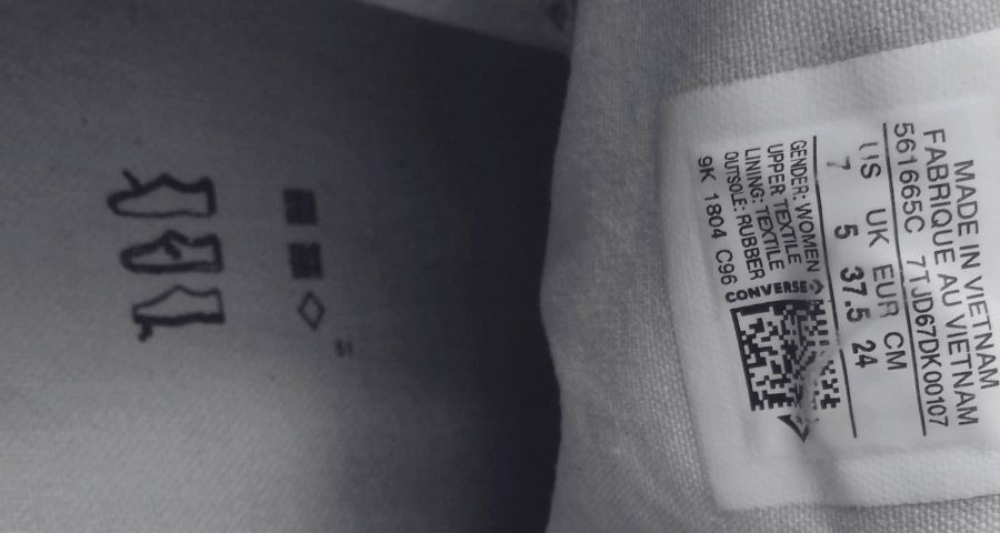 ¿Qué significan las etiquetas en el calzado?